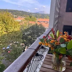  Appartement Calme, Vue St Victoire, Proche Centre Avec Parking France